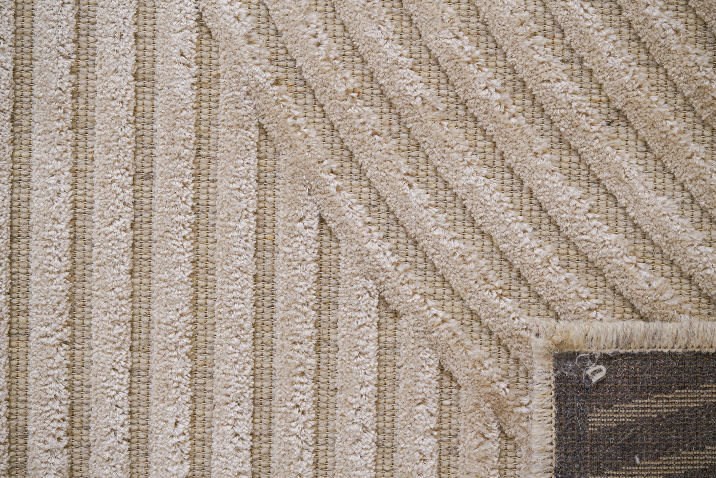 שטיח צמר ויסקוזה שמנת ולבן פנינה דגם Jessica