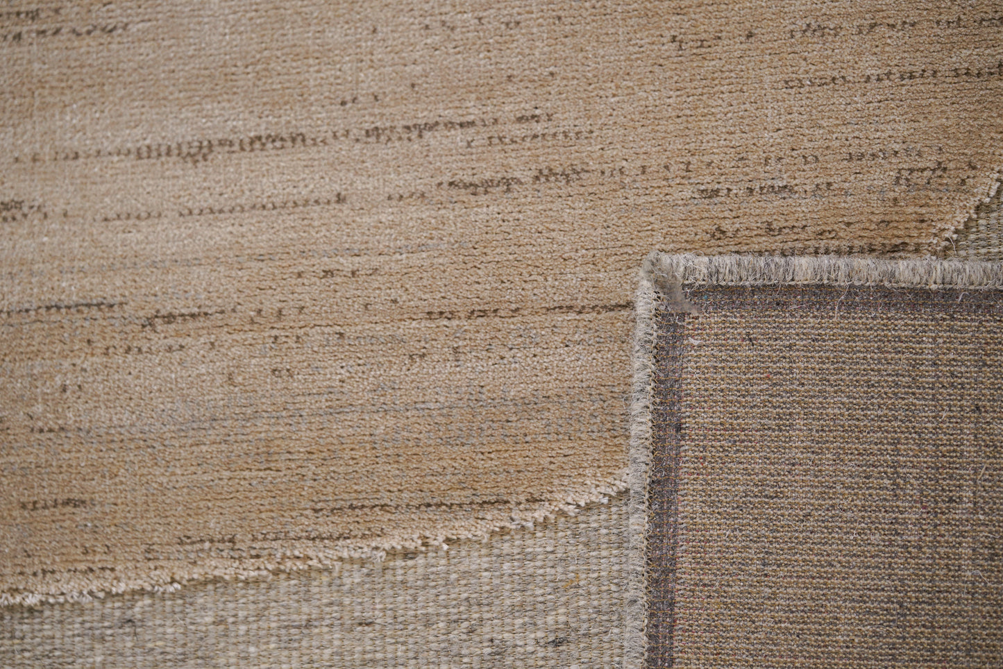 שטיח צמר ויסקוזה בז' וחום קפה דגם Samantha