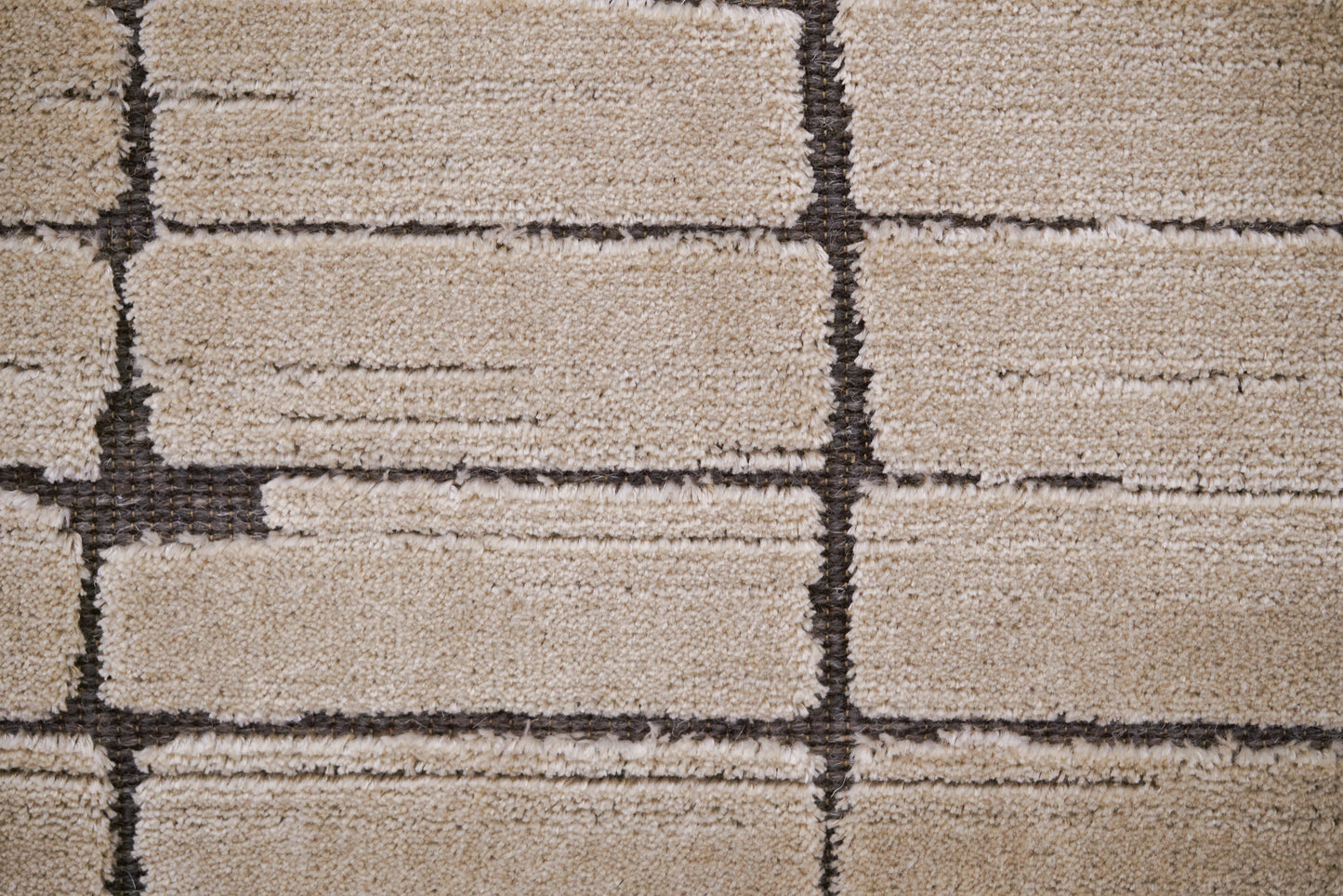 שטיח צמר ויסקוזה בז' ולבן פנינה דגם Stephanie