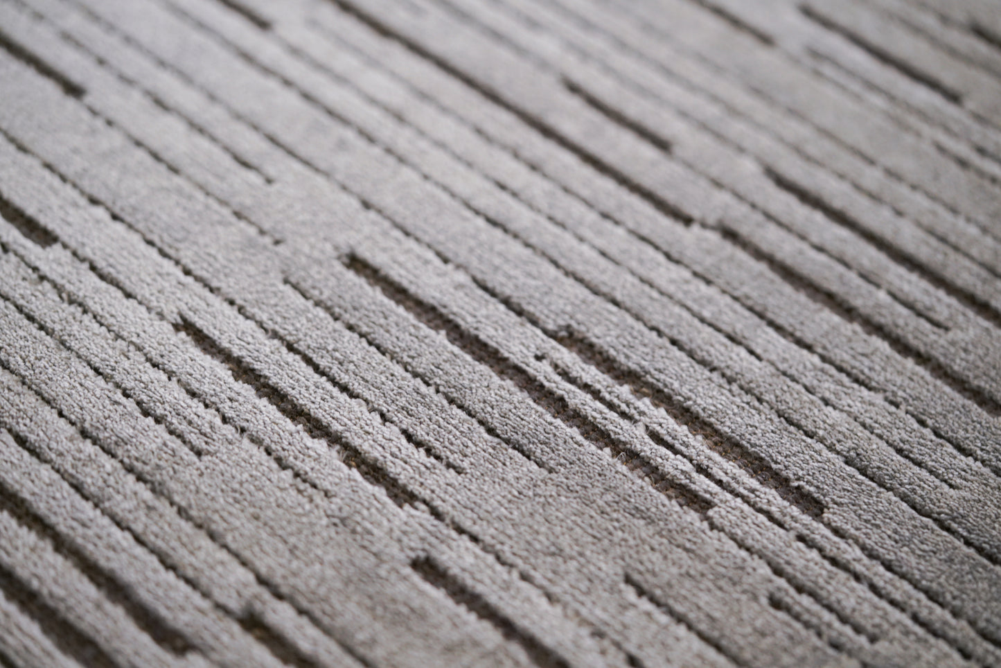 שטיח צמר ויסקוזה אפור ואפור מטאלי דגם Ashley
