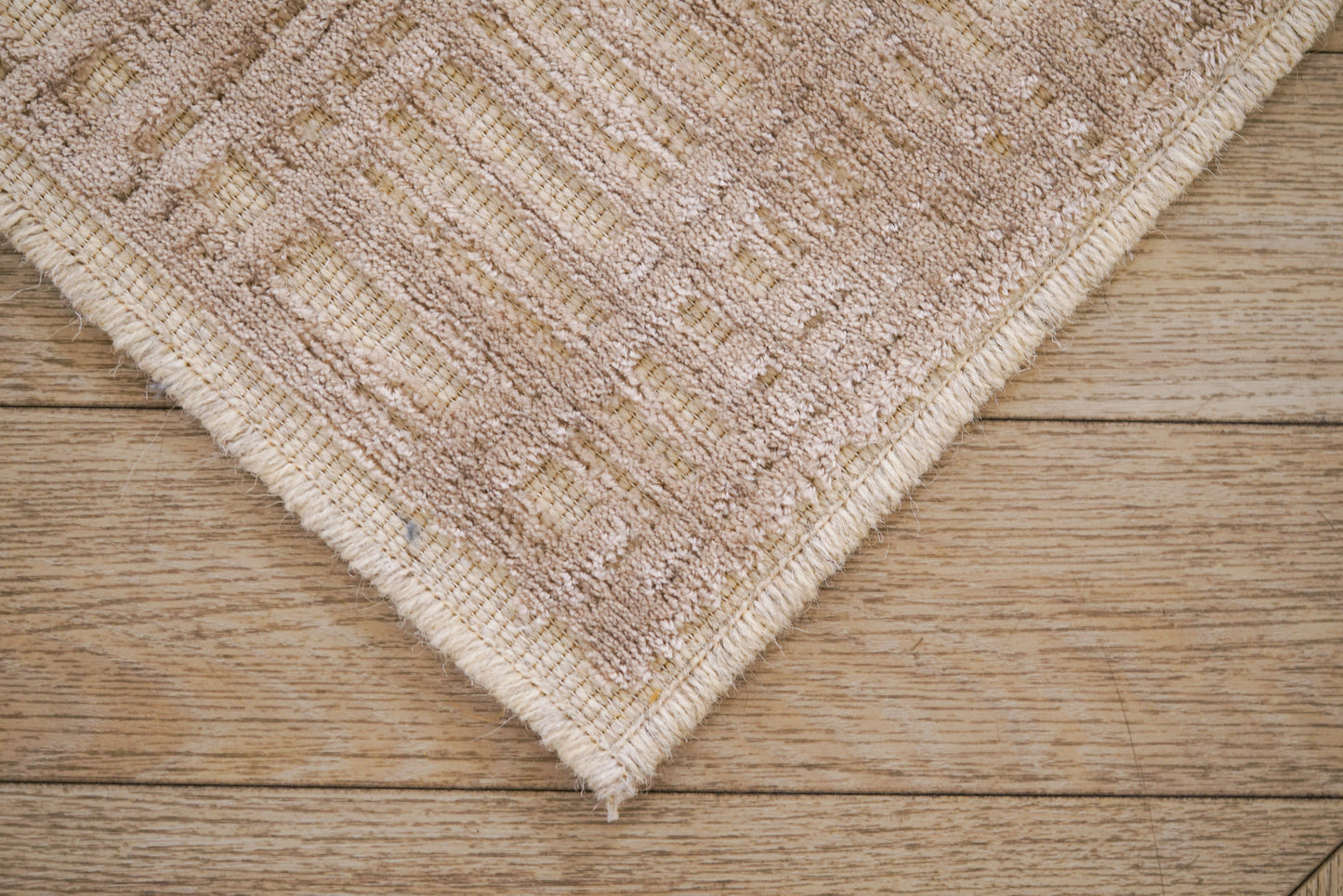 שטיח צמר ויסקוזה שמנת וחום גרייג׳ דגם Sharon