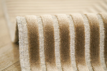 שטיח צמר ויסקוזה בז' וירוק זית דגם Reut