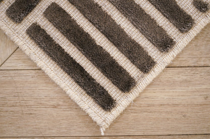 שטיח צמר ויסקוזה שמנת ושחור משי דגם Roni