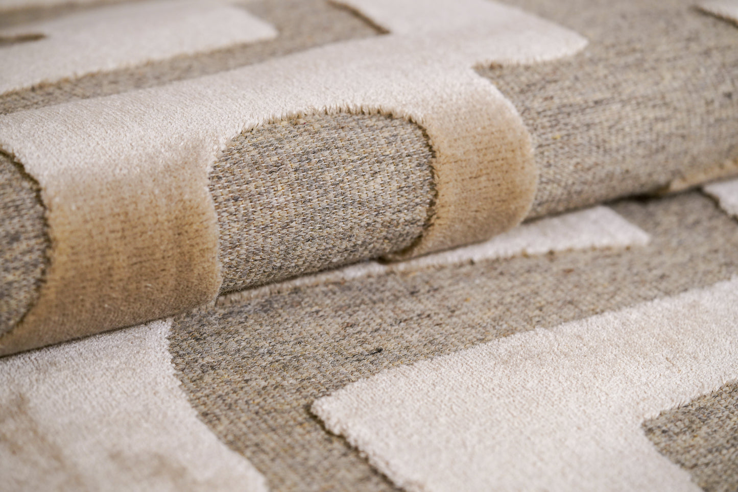 שטיח צמר ויסקוזה שמנת ולבן פנינה דגם Sophie