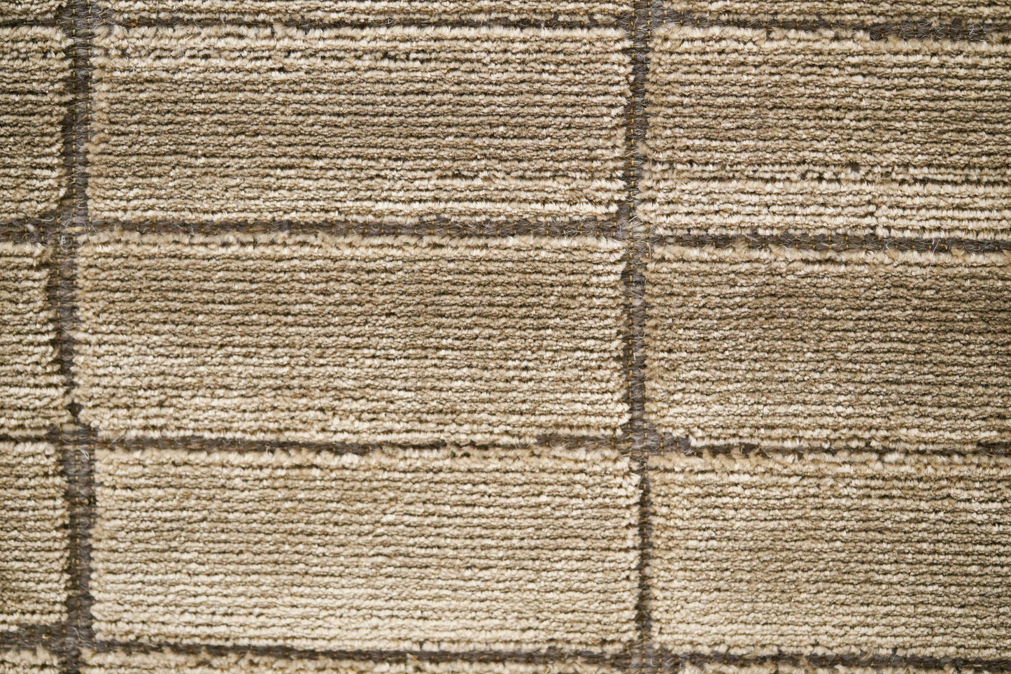 שטיח צמר ויסקוזה אפור וירוק זית דגם Stephanie