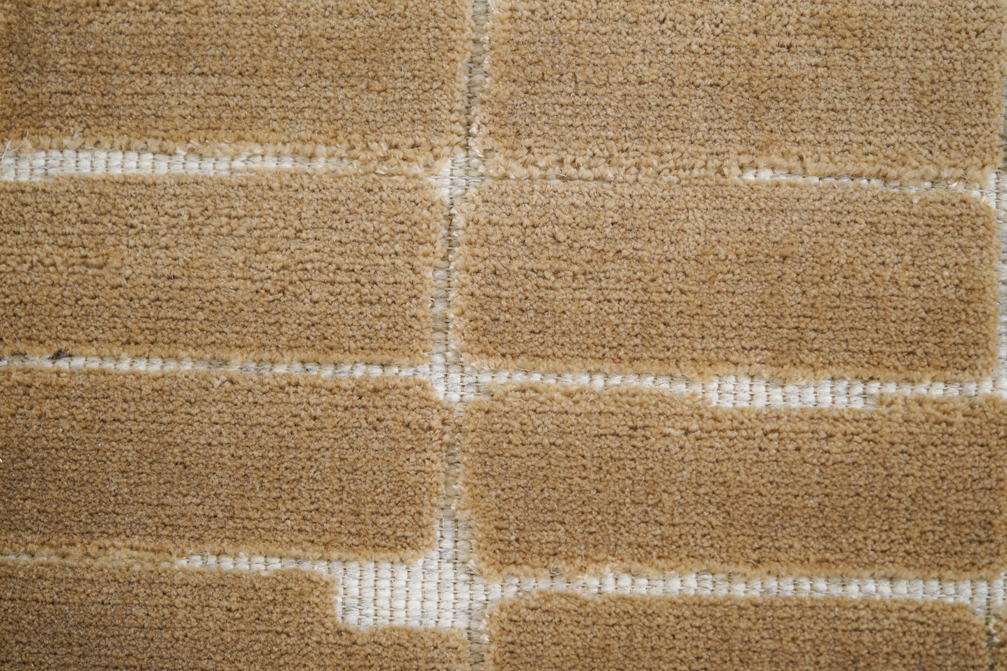 שטיח צמר ויסקוזה שמנת וזהב מוברש דגם Stephanie