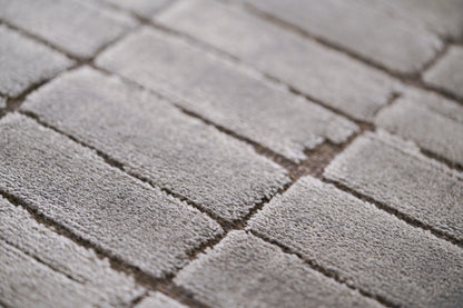 שטיח צמר ויסקוזה שמנת ואפור מטאלי דגם Stephanie